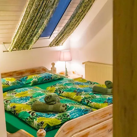 Gyulavezer Lovasbirodalma 3* Gyulakeszi