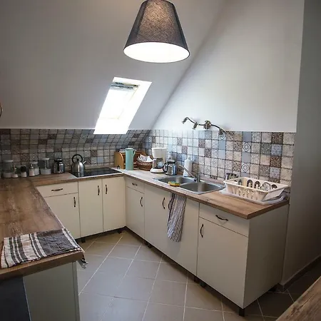 Gyulavezér Lovasbirodalma Panzió 3*