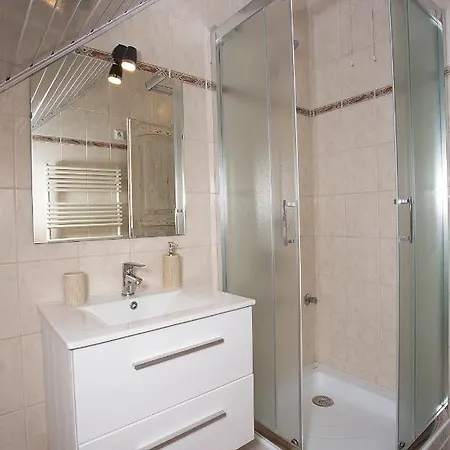 Gyulavezer Lovasbirodalma Bed & Breakfast *