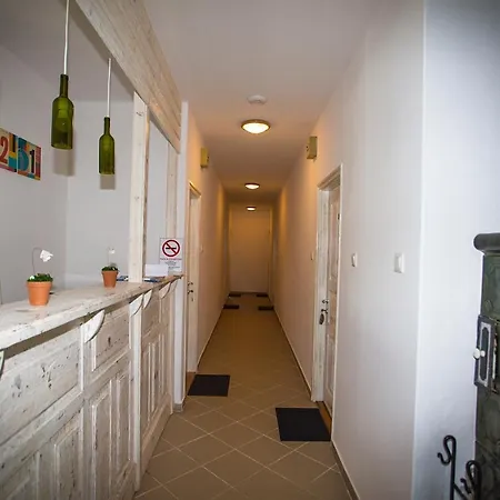 Gyulavezer Lovasbirodalma Bed & Breakfast *
