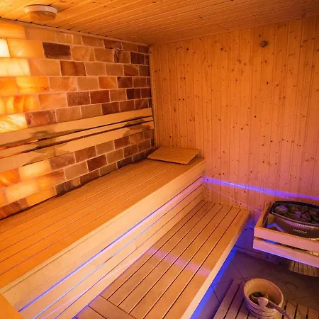 Gyulavezér Lovasbirodalma Panzió 3*