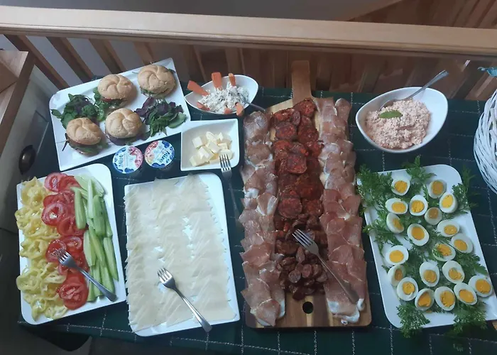 Gyulavezer Lovasbirodalma 住宿加早餐酒店