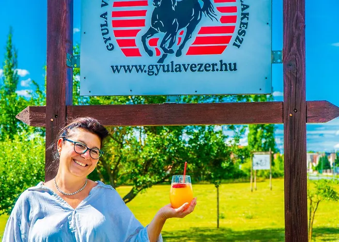 Frühstückspension Gyulavezer Lovasbirodalma 3*